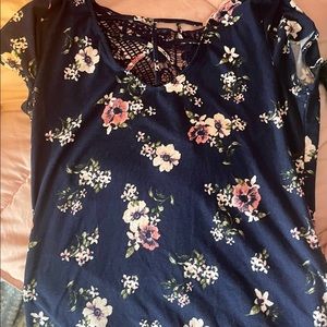 Beautiful soft short sleeved shirt.